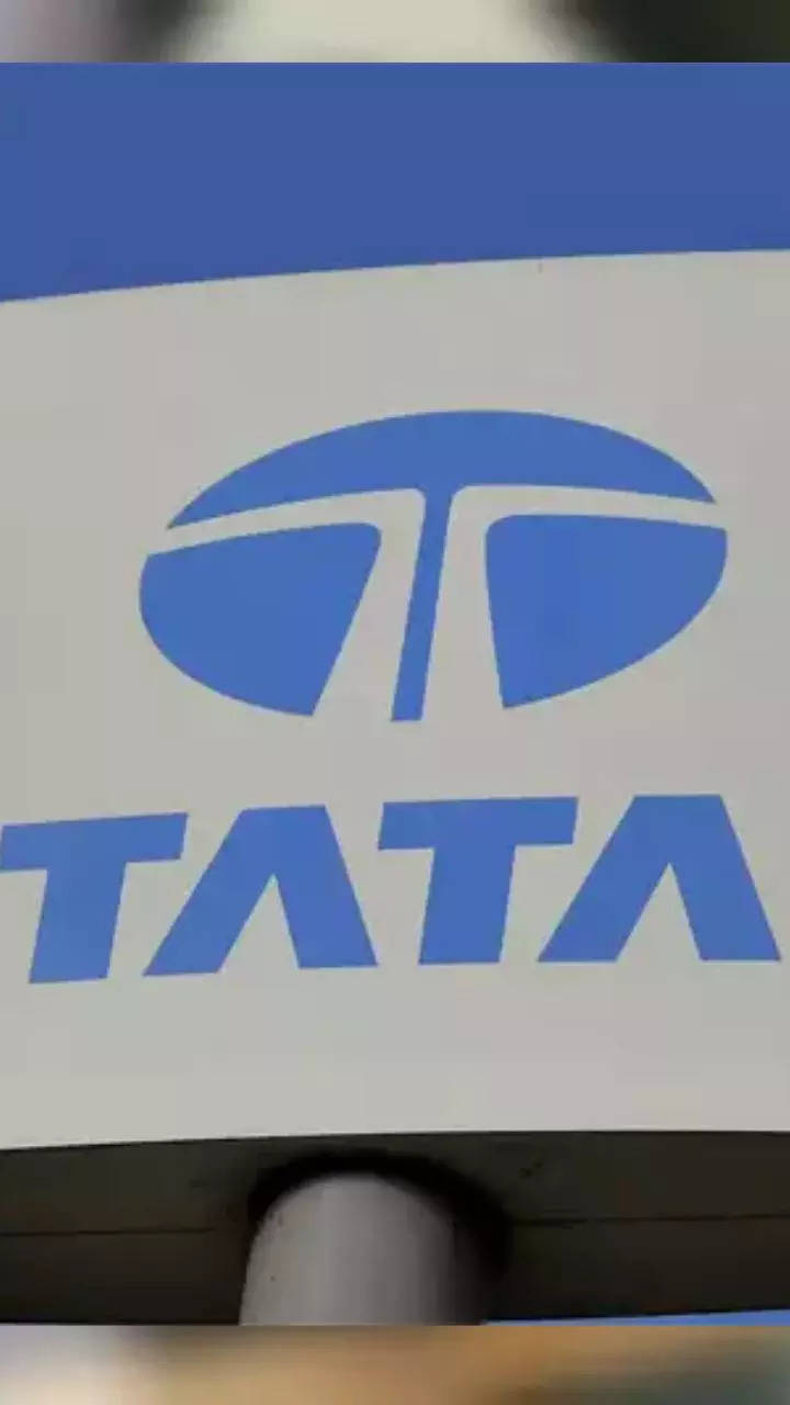 Tata Motors Restarts Talks to Sell Engineering Unit Stake - Bloomberg