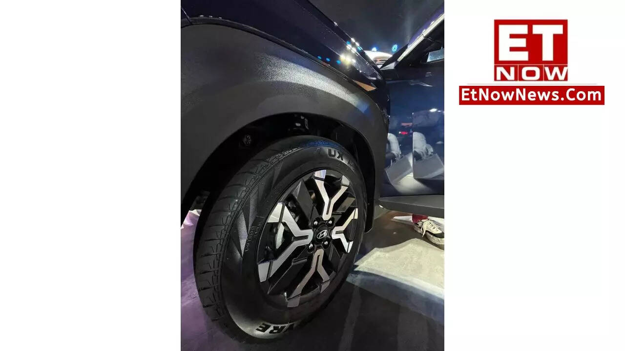 Exter Hyundai Exter Hinglish voice commands, smartphone wireless