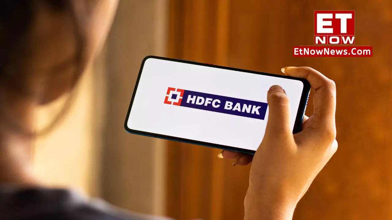Hdfc Bank Share Price Target 2024 Indias Largest Lenders Stock Drops Over 14 In One Month 5762
