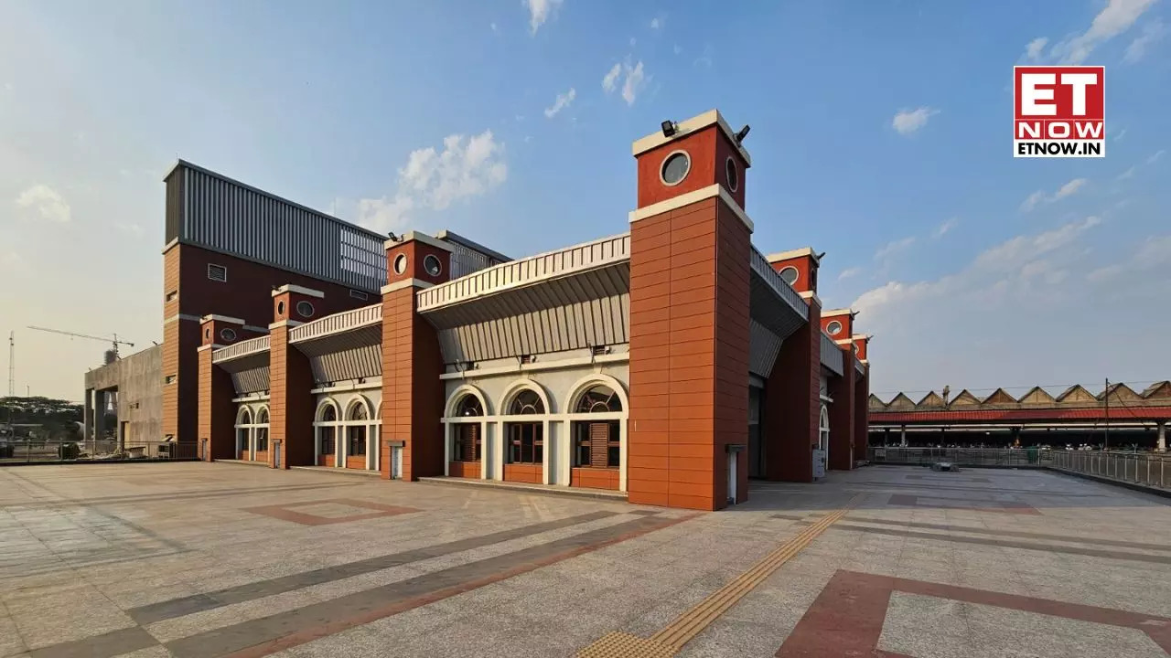 Indias Deepest Metro Station