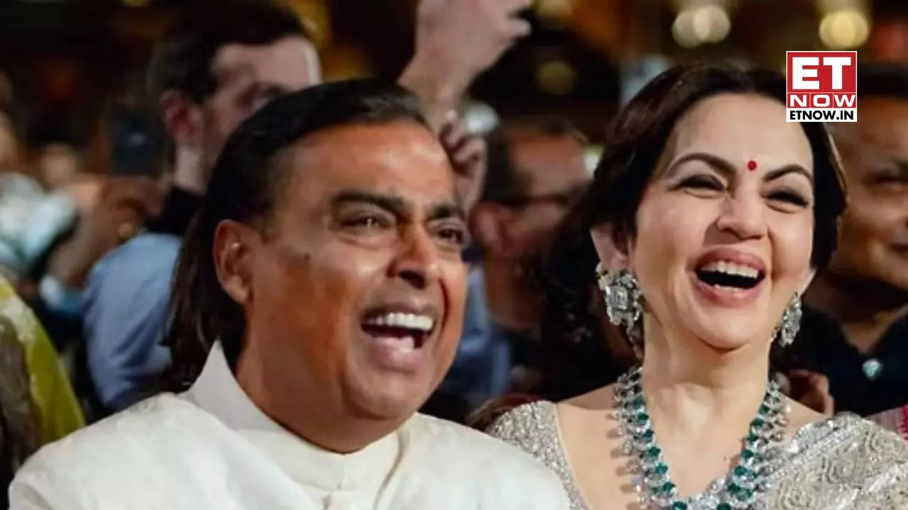 Nita Ambani the founder and chairperson of the Reliance Foundation recently went to the Kashi Vishwanath Temple to ask for blessings during the celebrations In addition to the wedding her visit garnered a lot of interest because she was open about her husband Mukesh Ambanis eating habits Many people are curious about Mukesh Ambanis diet because he is known for leading a strict lifestyle