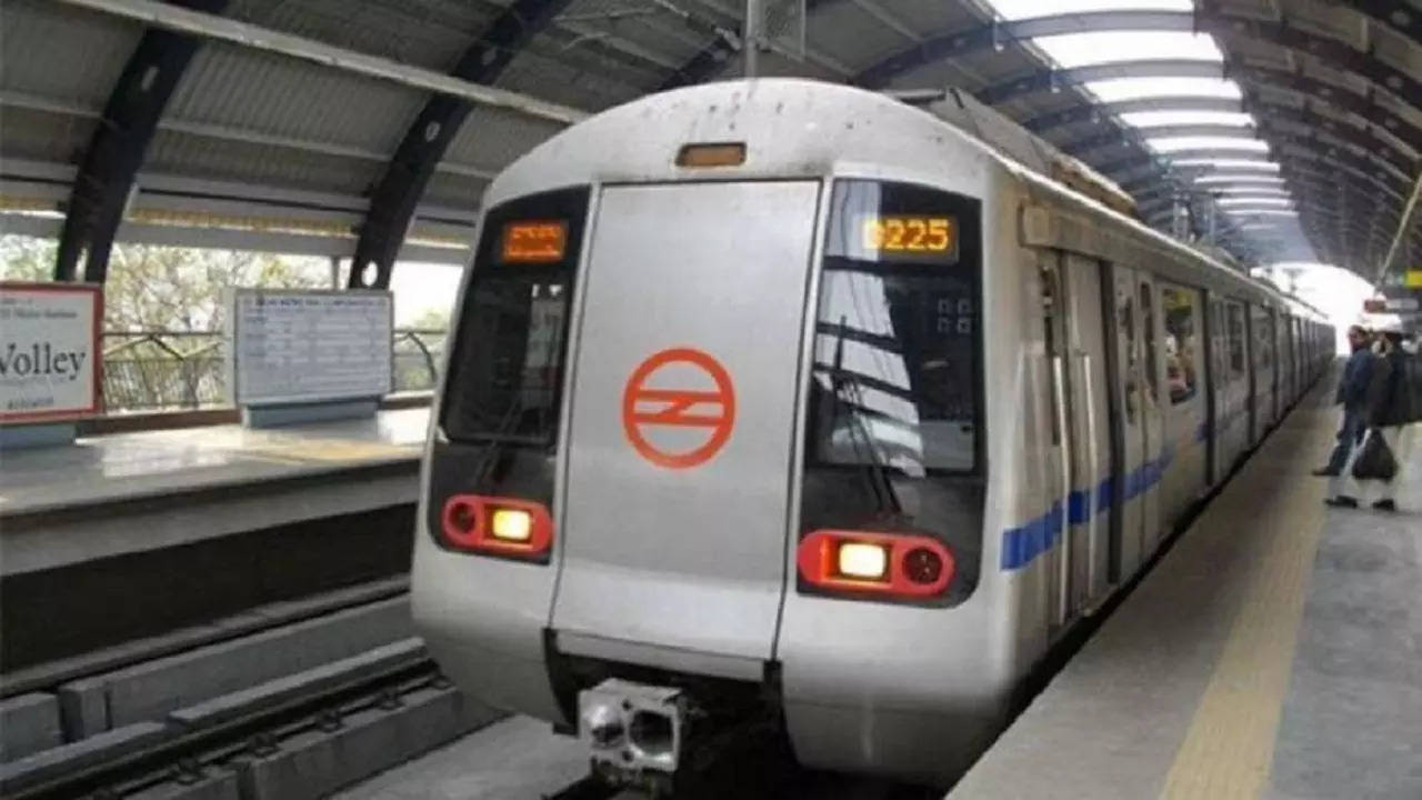Delhi Capitals Ipl 2023 Dc Vs Gt Good News For Delhi Metro Travellers Dmrc Extends Timings Of