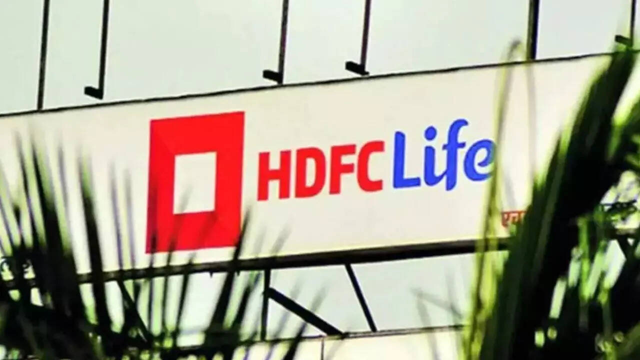 HDFC Life share price target 2023: BUY! HDFC Bank will be important