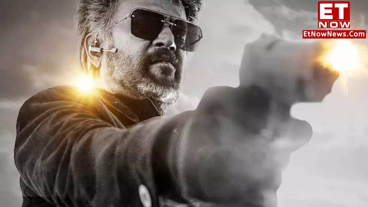 Petta Movie Review, Release and audience reaction LIVE updates: Fans flock  to cinemas to watch Rajinikanth starrer, burn firecrackers – India TV