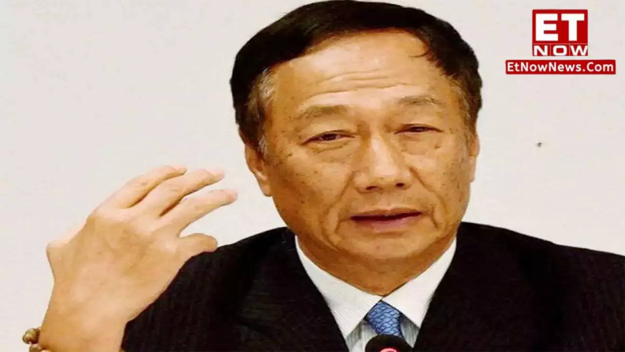 Foxconn Founder Terry Gou Quits Board As He Prepares For Taiwan ...