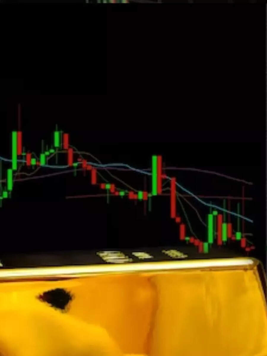 gold-vs-equity-which-is-a-better-investment-option-for-money-making