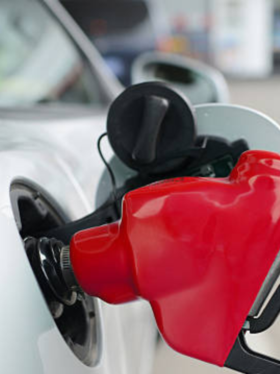 'Zero Dekhiye' 5 Ways Petrol Pumps CHEAT You etnownews