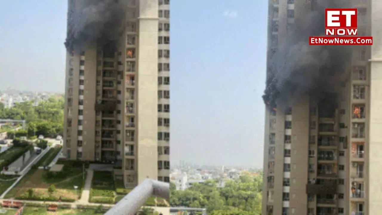 AC blast sparks massive fire in Noida high-rise! Tips to prevent AC ...