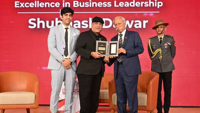 Alliance Chairman Subhash Dawar of Surat receives “Excellence in Business Leadership” award